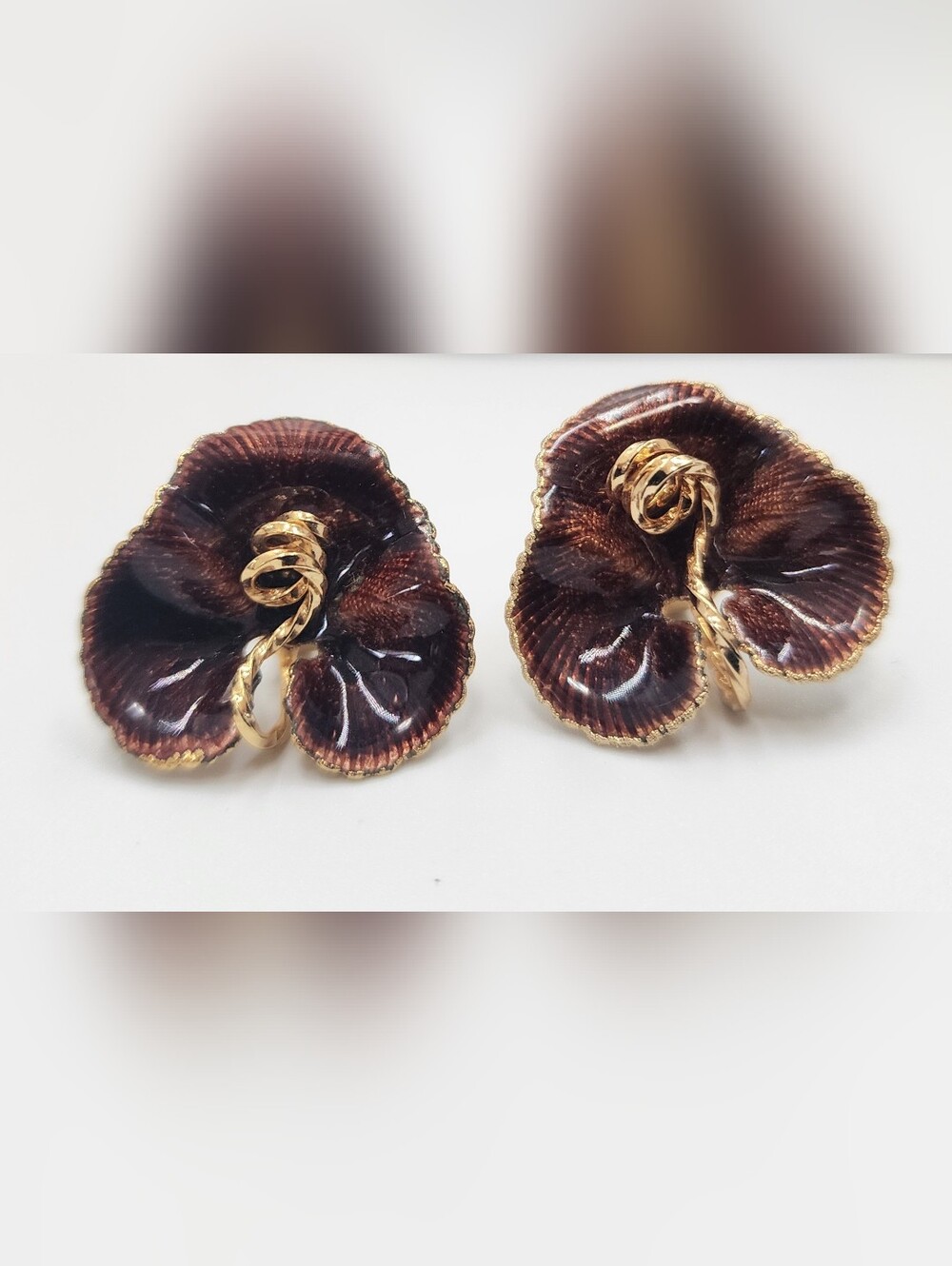 Vintage Brown enamel rhinestone leaf clip earrings Gold Tone